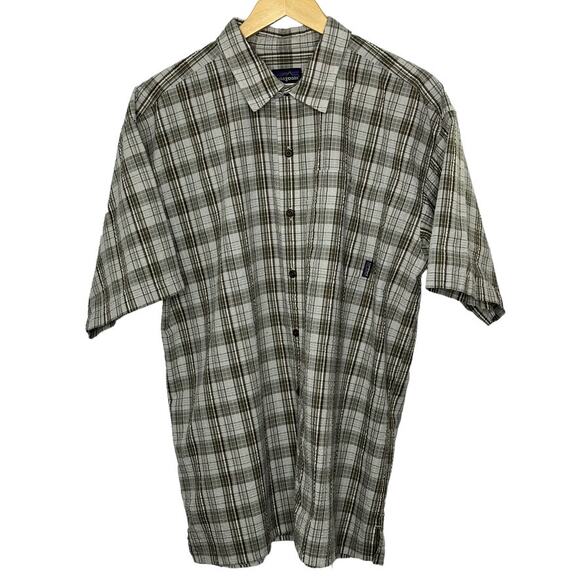 Patagonia Brown Plaid Light Weight Short Sleeve Button-Up Shirt Men's Large - Picture 1 of 8